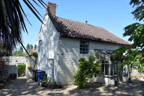 4 bedroom cottage for sale
