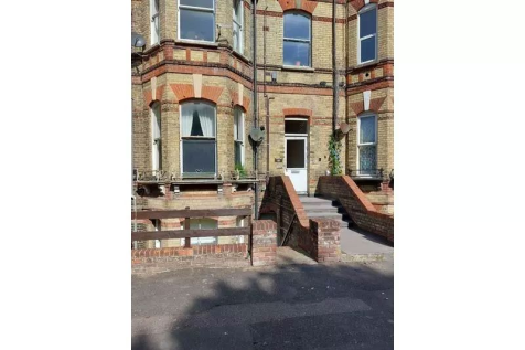 Westbourne Gardens, Folkestone CT20 1 bed flat for sale