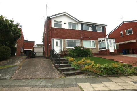 Ottershaw Gardens, Lammack/Pleckgate... 3 bed semi