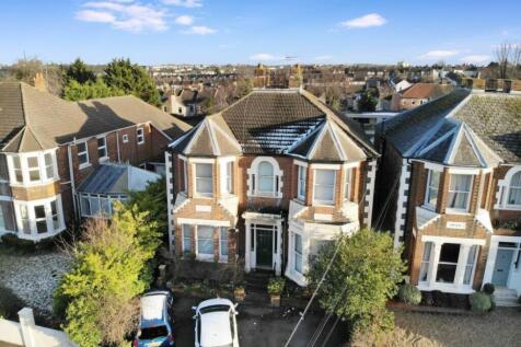 Maidstone Road, ., Chatham, Kent, ME4... 5 bed detached house for sale