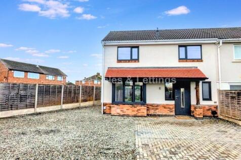 Heapham Road, Gainsborough, Lincoln... 4 bed semi