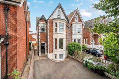 40 Outram Road, Southsea, Hampshire... 1 bed apartment for sale