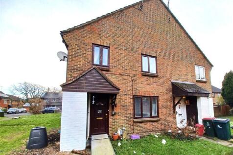 Windmill Court, West Green, Crawley... 2 bed end of terrace house for sale