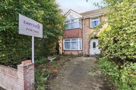 Albemarle Avenue, Gosport, Hampshire... 3 bed terraced house for sale