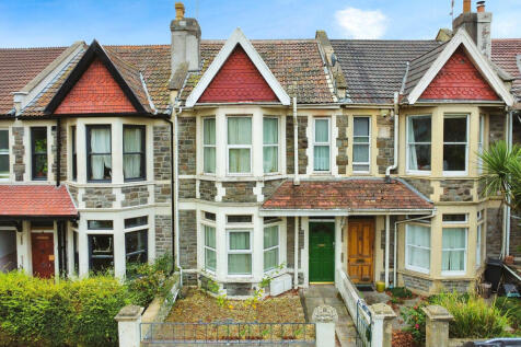 4 bedroom terraced house for sale