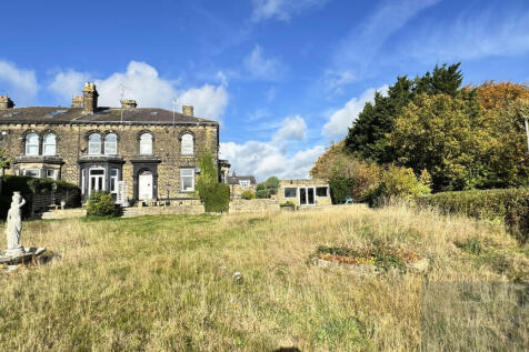 Dean Lane, Horsforth, Leeds, West... 4 bed semi