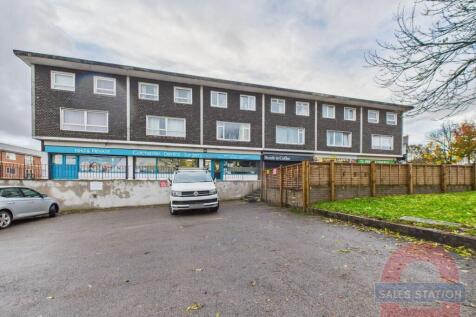 Colchester Avenue, Penylan, Cardiff... 3 bed apartment for sale