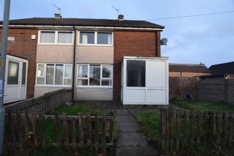 High Street, Middleton, Manchester... 2 bed terraced house for sale