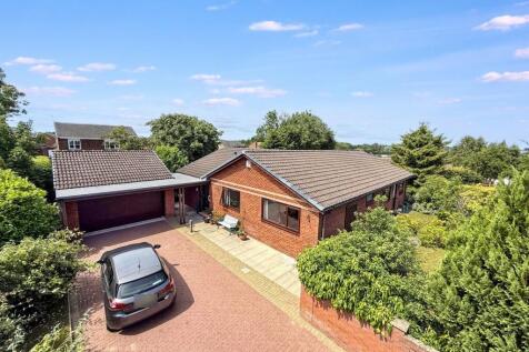 3 bedroom detached bungalow for sale