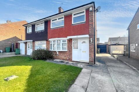 Marske Lane, Bishopsgarth... 3 bed semi
