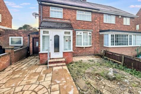 Rydal Mount, Castletown, Sunderland... 3 bed semi