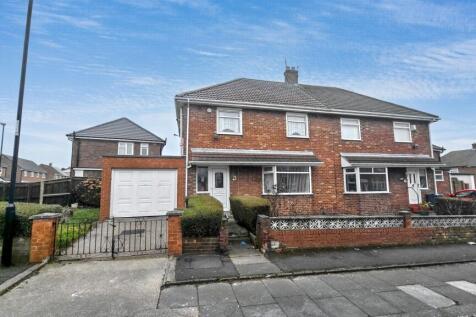 Prestwick Road, Pennywell... 3 bed semi