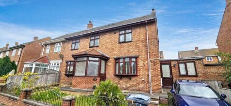 4 bedroom semi-detached house for sale