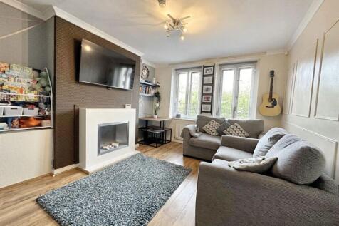 Kingsmere Gardens, Newcastle upon... 1 bed flat for sale