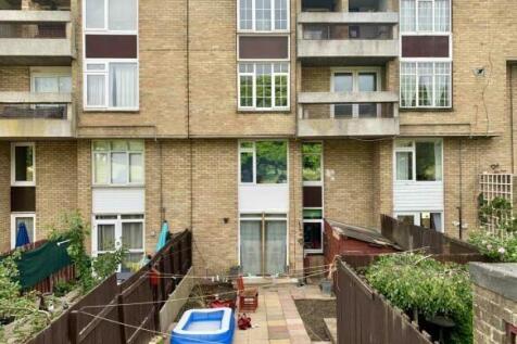 Wellington Court, Washington, Tyne... 3 bed maisonette for sale