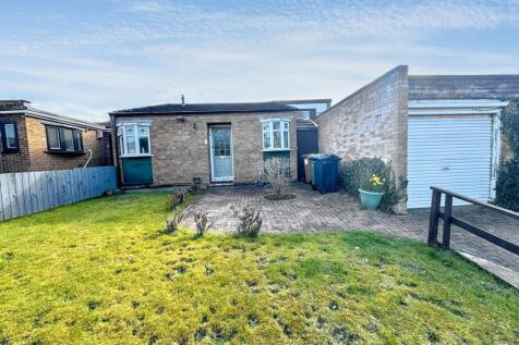 3 bedroom terraced bungalow for sale