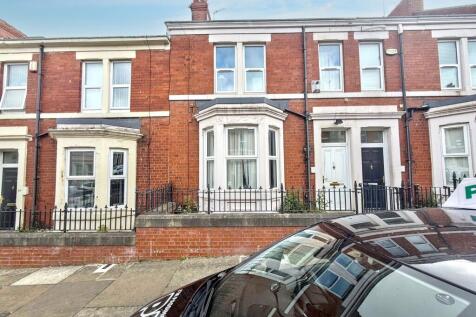 Wingrove Avenue, Fenham, Newcastle... 4 bed terraced house for sale