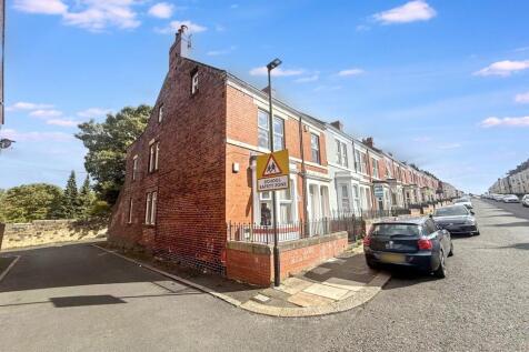 Wingrove Avenue, Fenham, Newcastle... 4 bed maisonette for sale