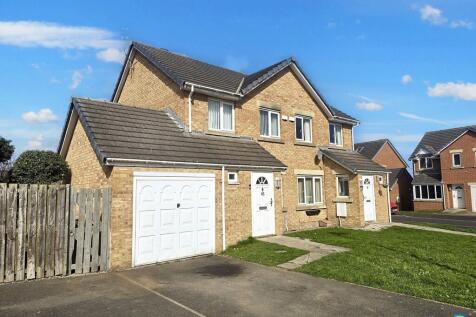 3 bedroom semi-detached house for sale