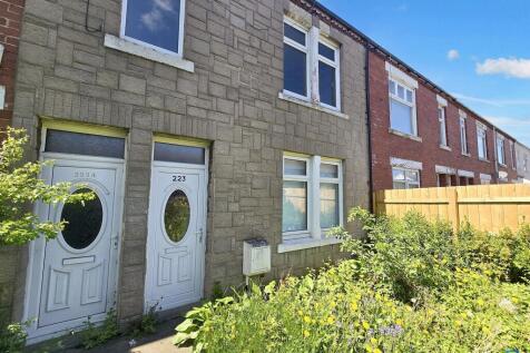 Hawthorn Road, Ashington... 2 bed ground floor flat for sale