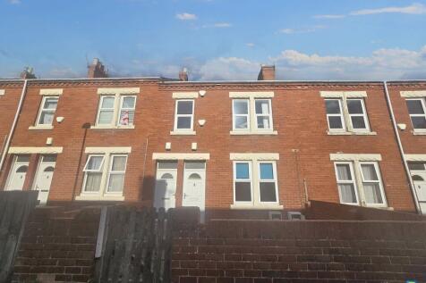 Queen Street, Ashington... 2 bed flat for sale