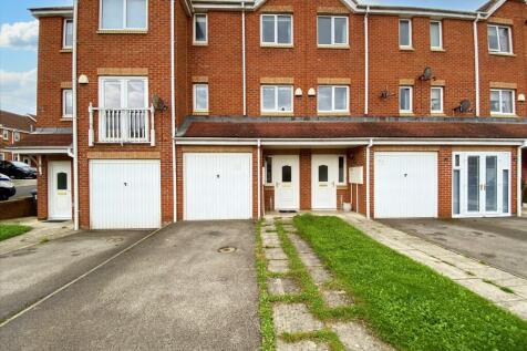 The Chequers, Consett, Durham, DH8 7EQ 3 bed townhouse for sale