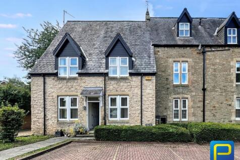 4 bedroom end of terrace house for sale