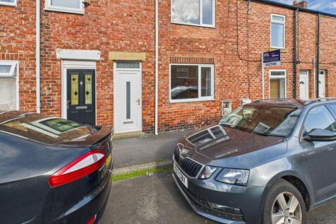 Queen Street, Grange Villa, Chester... 2 bed terraced house for sale