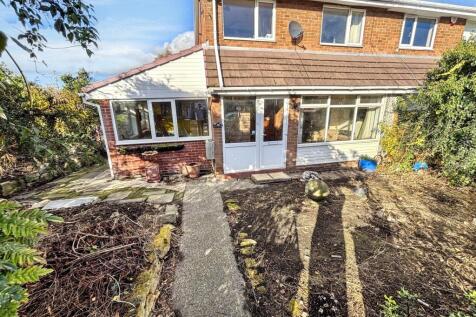 Moor Crescent, Gilesgate, Durham... 3 bed semi