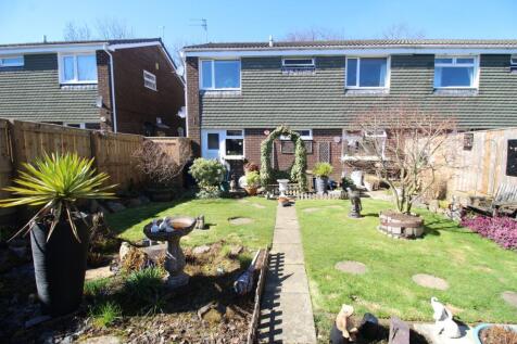 Soulby Court, Kingston Park... 2 bed ground floor flat for sale