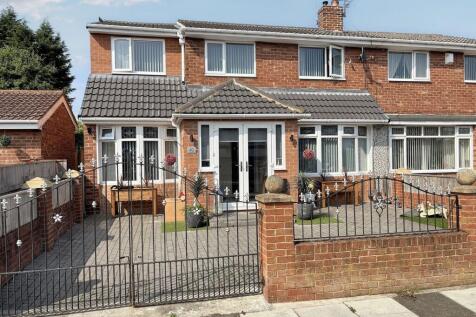 5 bedroom semi-detached house for sale
