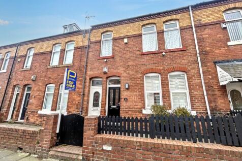 Lansdowne Terrace, North Shields... 3 bed flat for sale
