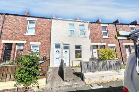 Victoria Crescent, North Shields... 2 bed flat for sale