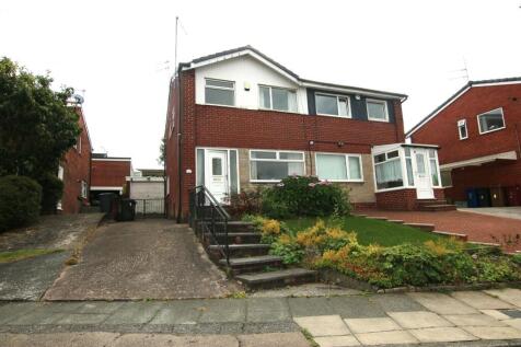 Ottershaw Gardens, Lammack/Pleckgate... 3 bed semi
