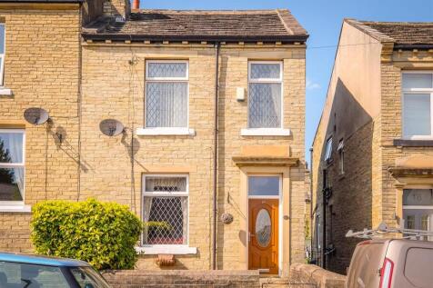 Rayner Road, Brighouse 3 bed end of terrace house for sale