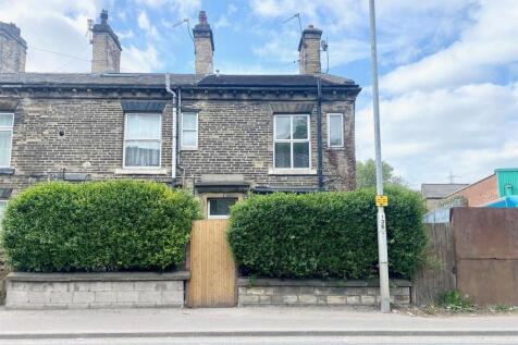 Wakefield Road, Brighouse 2 bed end of terrace house for sale