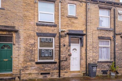 William Henry Street, Brighouse 1 bed terraced house for sale