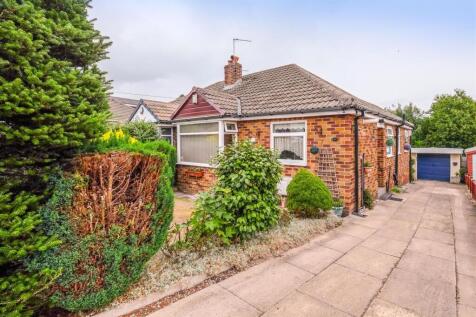 2 bedroom semi-detached bungalow for sale