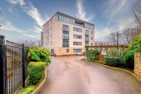 Parsonage Lane, Brighouse 2 bed penthouse for sale