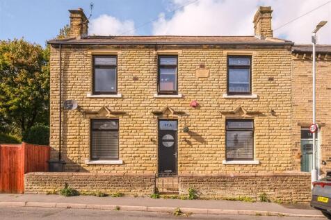 Piggott Street, Brighouse 3 bed end of terrace house for sale