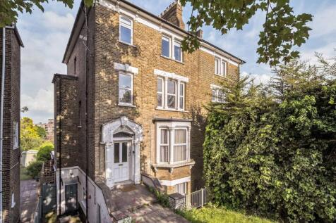 Ravensbourne Park, Catford, London, SE6 2 bed flat for sale