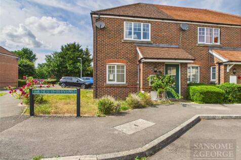 Acorn Gardens, Burghfield Common... 2 bed end of terrace house for sale