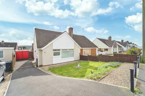 2 bedroom semi-detached bungalow for sale