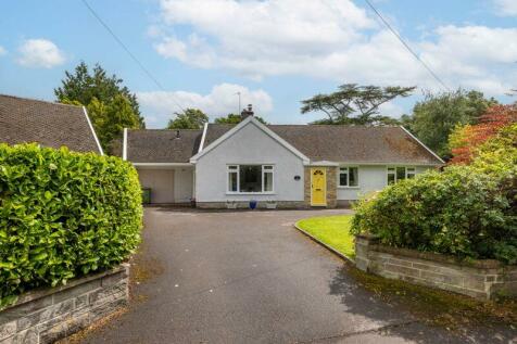 Abbey Close, Wells BA5 3 bed detached bungalow for sale