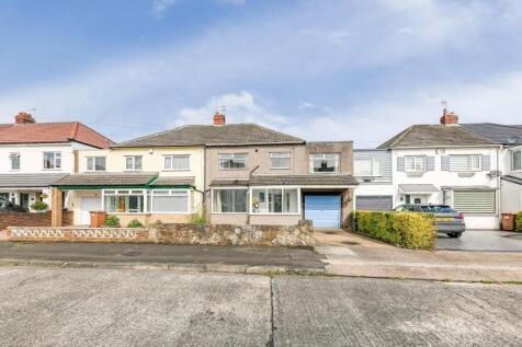 4 bedroom semi-detached house for sale