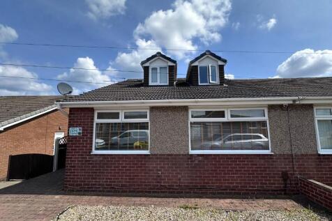4 bedroom semi-detached house for sale