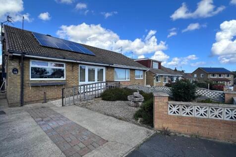 2 bedroom semi-detached bungalow for sale