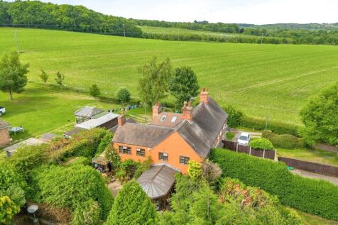 3 bedroom cottage for sale