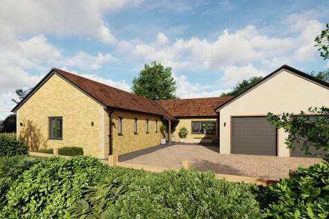 Askews Lane, Yaxley, PE7 3 bed property with land for sale