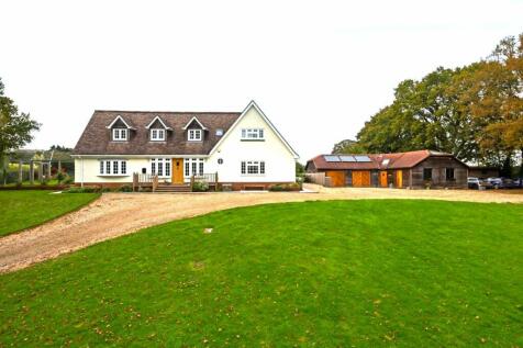 5 bedroom detached house for sale